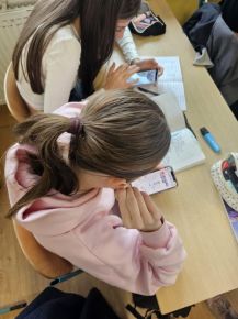 df2d693b 81f8 4710 84df e9bd983ba4b7